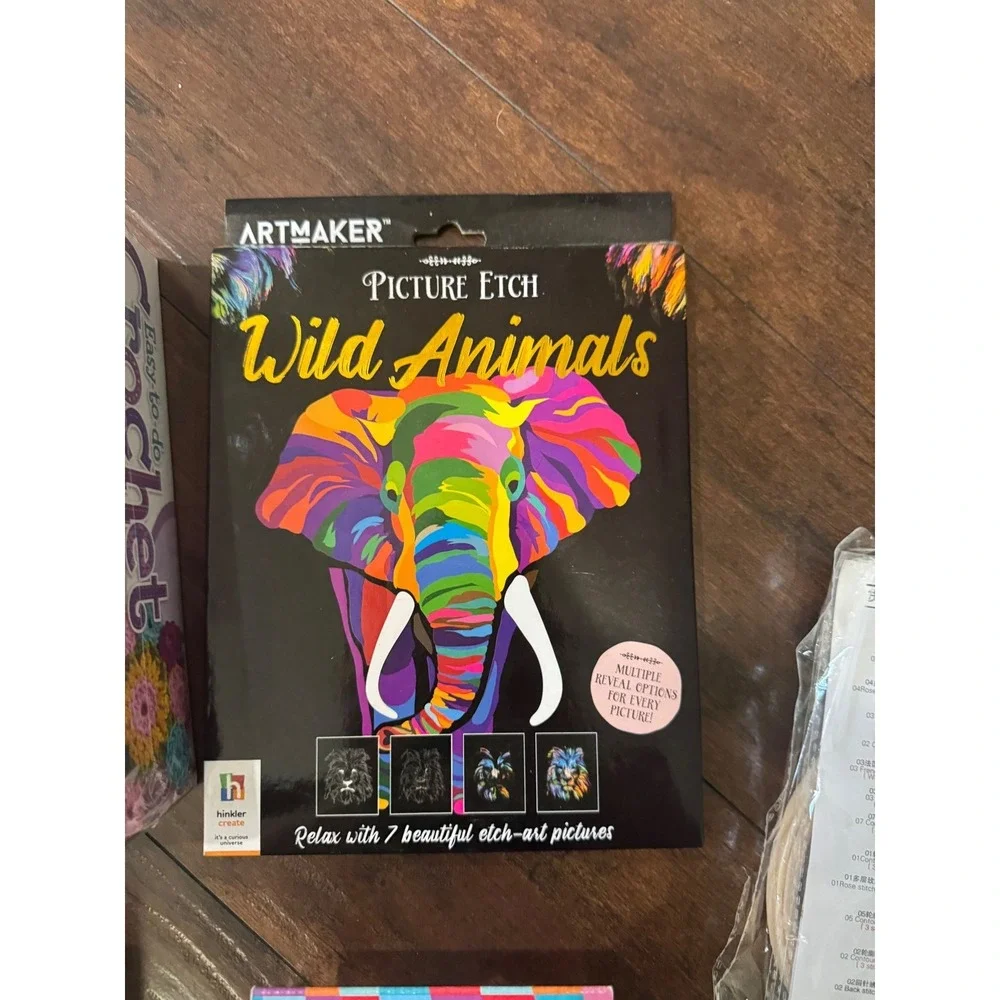 Kids/Teen Craft Set, Crochet,‎ Bracelet, Suncatchers, Embroidery & Scratch Art